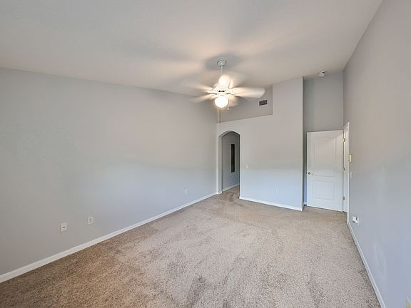 3rd image of 12970 Kings Crossing Dr