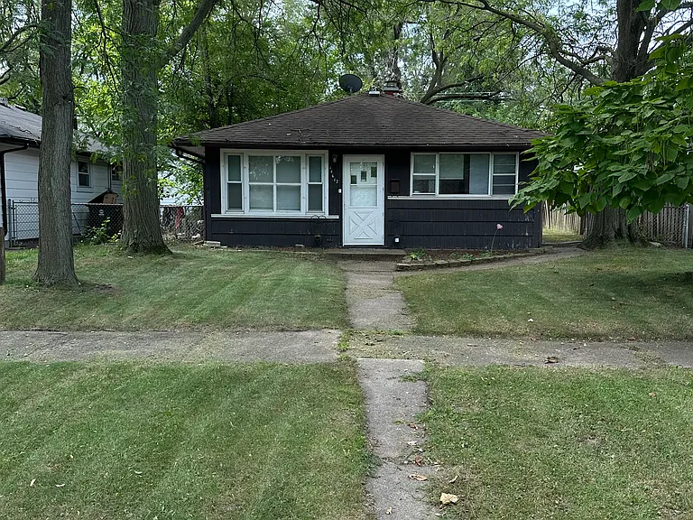 14612 Shepard Dr — Photo 1