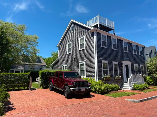 3 Dolphin Ct, Nantucket, MA 02554
