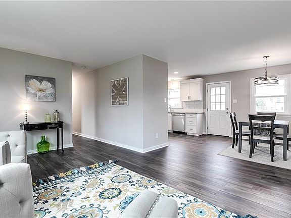 4th image of 614 N 38th St