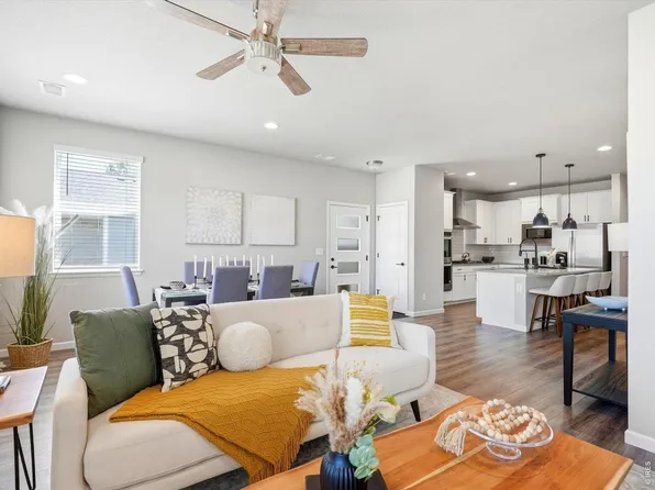 683 Stonebridge Dr, Longmont, CO 80503