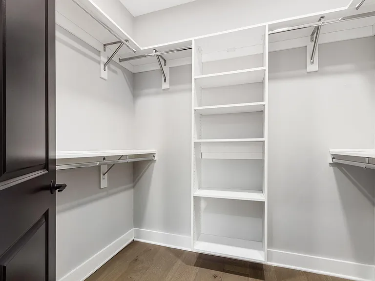 1247 Perry St — Photo 34