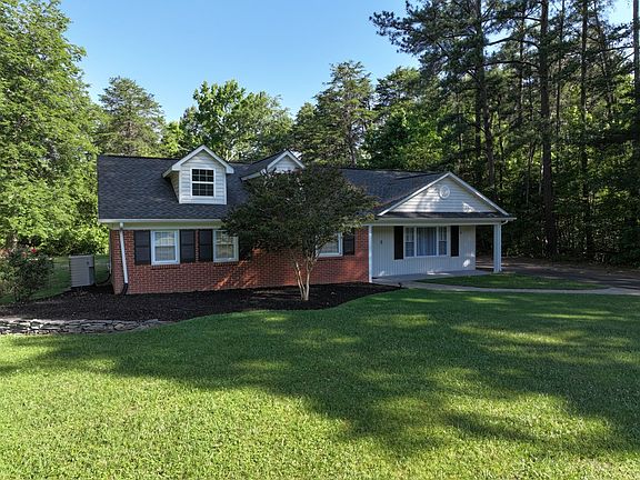 2nd image of 218 Deerwood Dr