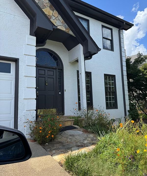 1st image of 983 Bridgegate Dr NE