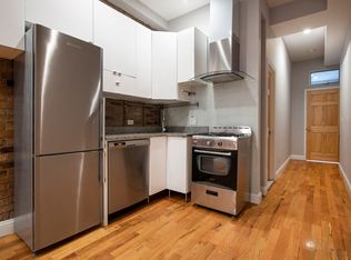 267 Powers St #2G, Brooklyn, NY 11211
