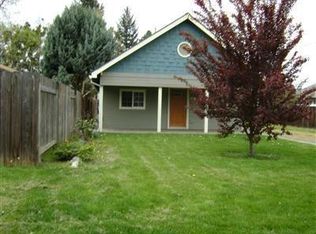 516 Alberts St, Medford, OR 97501