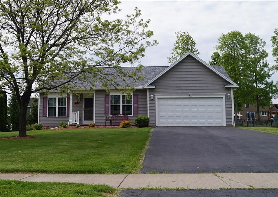 1st image of 15 Country Village Ln