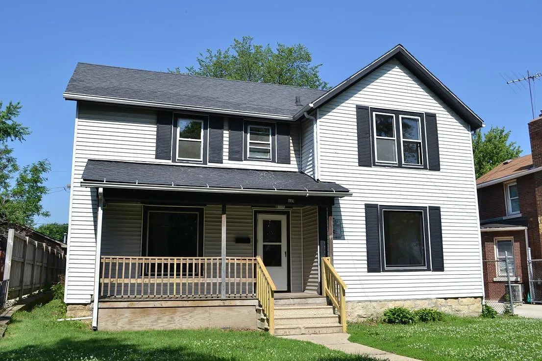 113 Hunter Ave photo 1