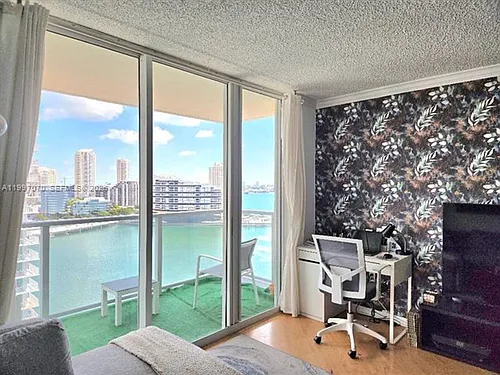 1155 Brickell Bay Dr #2006 Photo 1