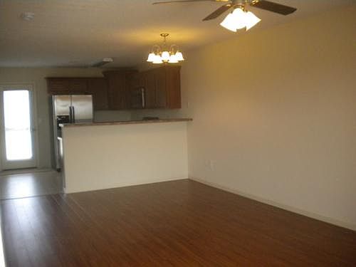 3rd image of 1115 Stonecrest Ct