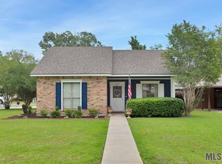 15120 Ridgewood Ave, Prairieville, LA 70769