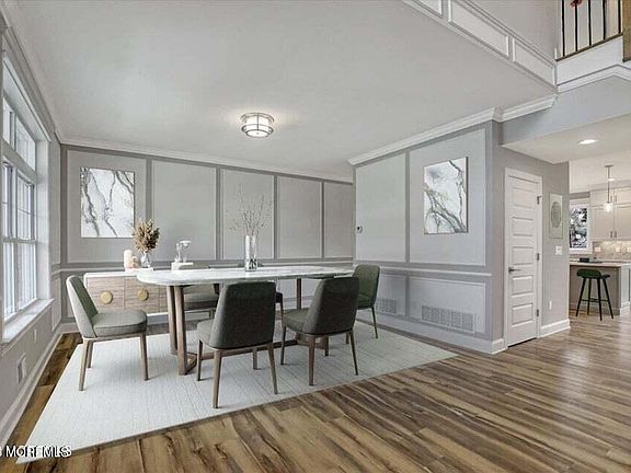 3rd image of 845 Naryshkin Way