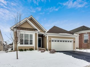 3859 Double Eagle Dr, Elgin, IL 60124