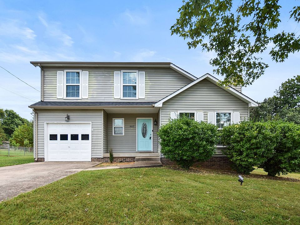 1st image of 907 Lamont Ln