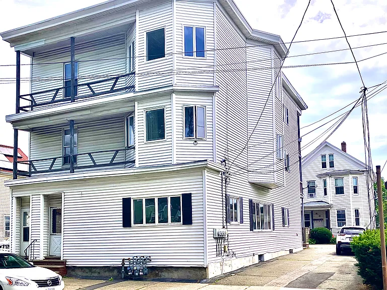 47 N Federal St #3 — Photo 1