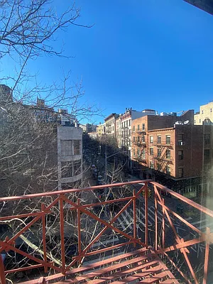 Rented by City Connections Realty | media 14