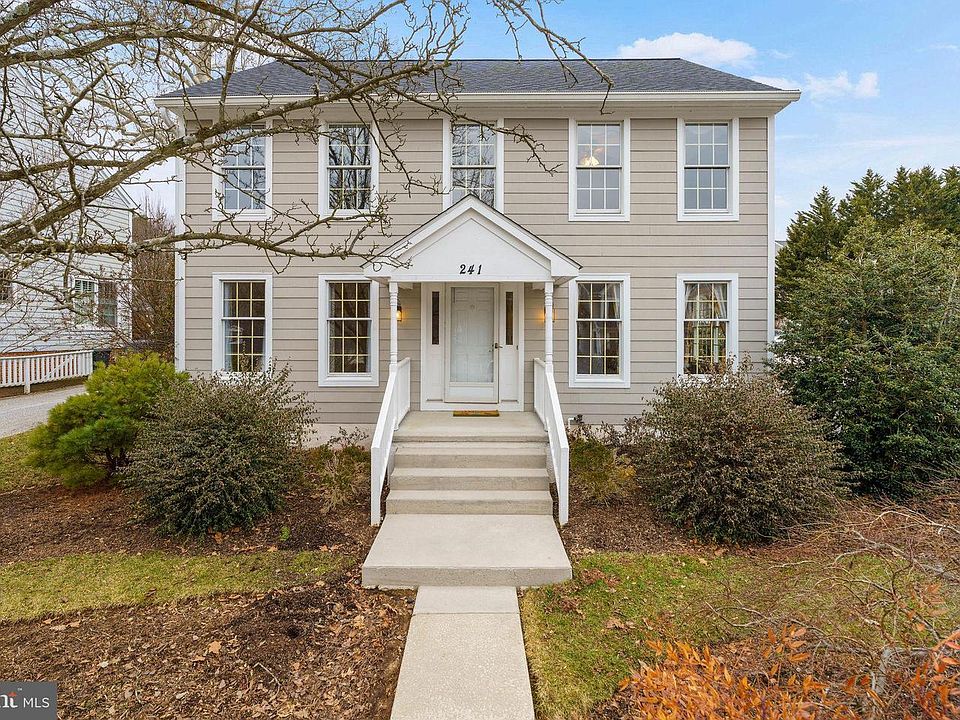 1st image of 241 Clay Hill Cir