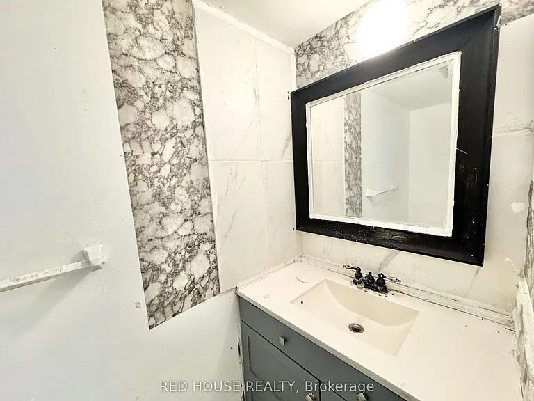 25 Sunrise Ave #1405 — Photo 12