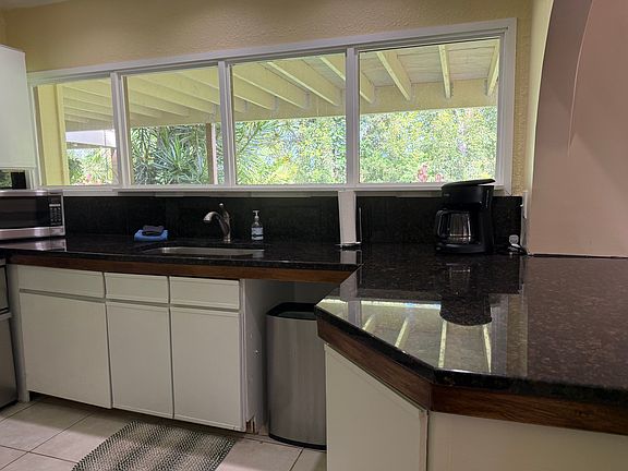 3rd image of 4480 Ka Haku Rd APT 107