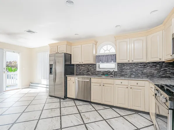 440 Harold Avenue image 34 of 47