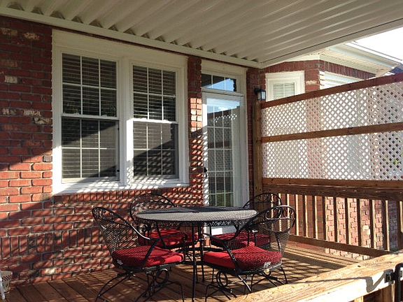5th image of 105 Den Ct