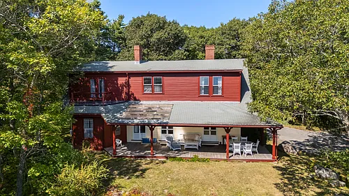 303 Summer St Photo 1