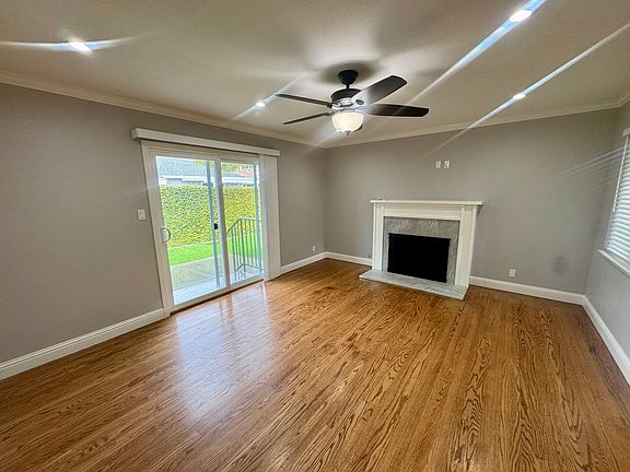 2nd image of 1648 Palm Ave