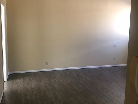 4th image of 1227 N Brand Blvd Unit 1