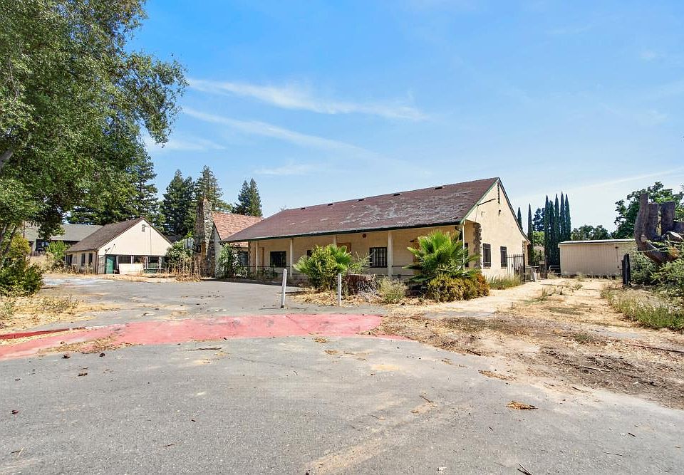 1st image of 2830 Lacy Ln