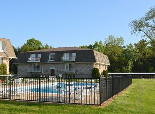 3608 Lakeshore Dr APT B11, Saint Joseph, MI 49085