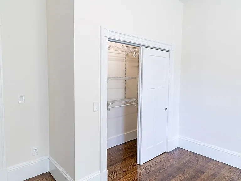 168 Humboldt Ave #1 — Photo 8