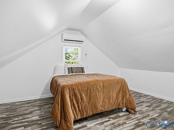 5th image of 7626 Richmond Rd