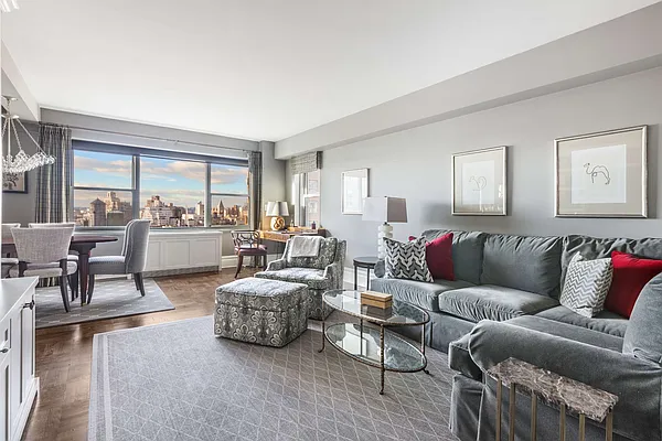 Sold by Compass | media 11