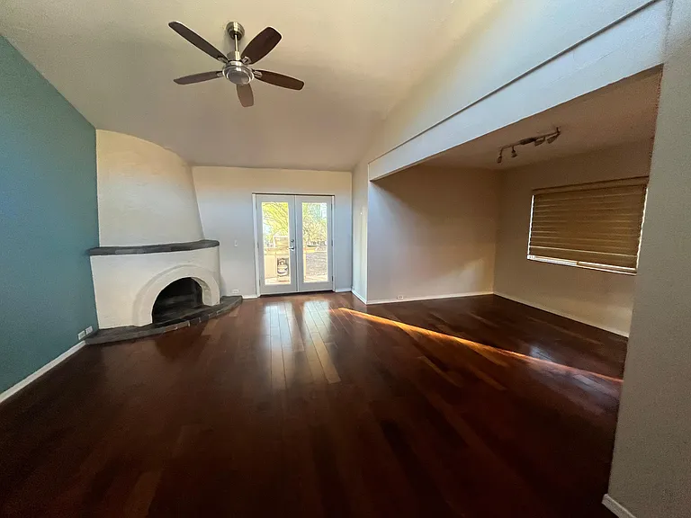 7706 N Dreamy Draw Dr — Photo 4