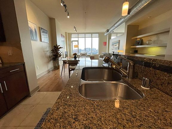 3rd image of 777 N Broadway #1202