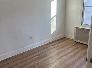 881 E 15th St, Brooklyn, NY 11230