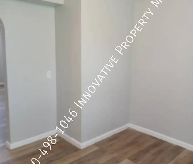 7351 N Dort Hwy #9 — Photo 16