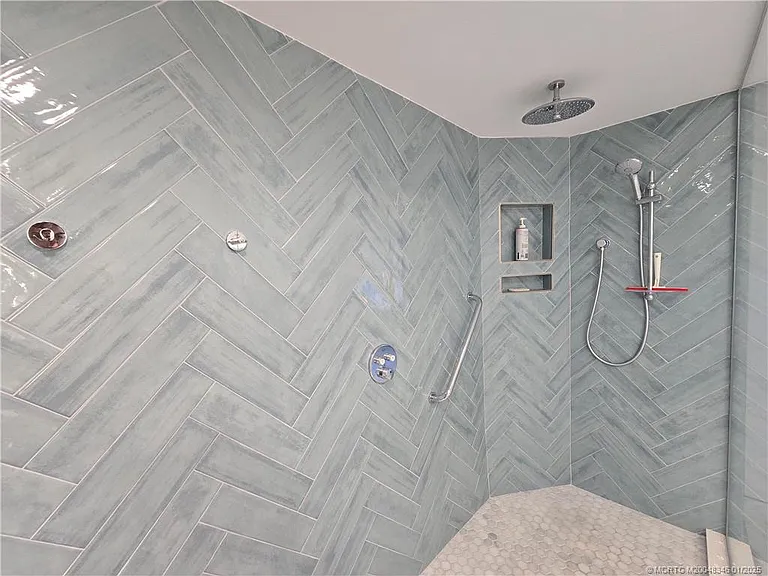 185 NE Edgewater Dr #5105 — Photo 23