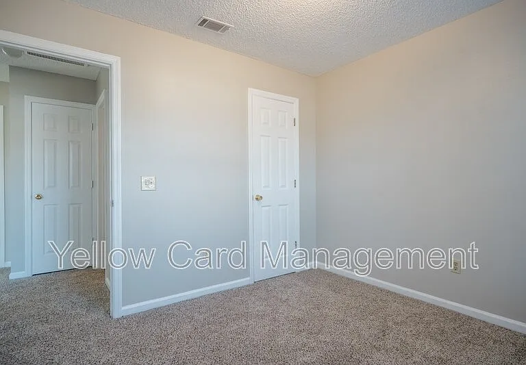 82 Crosby Dr — Photo 24