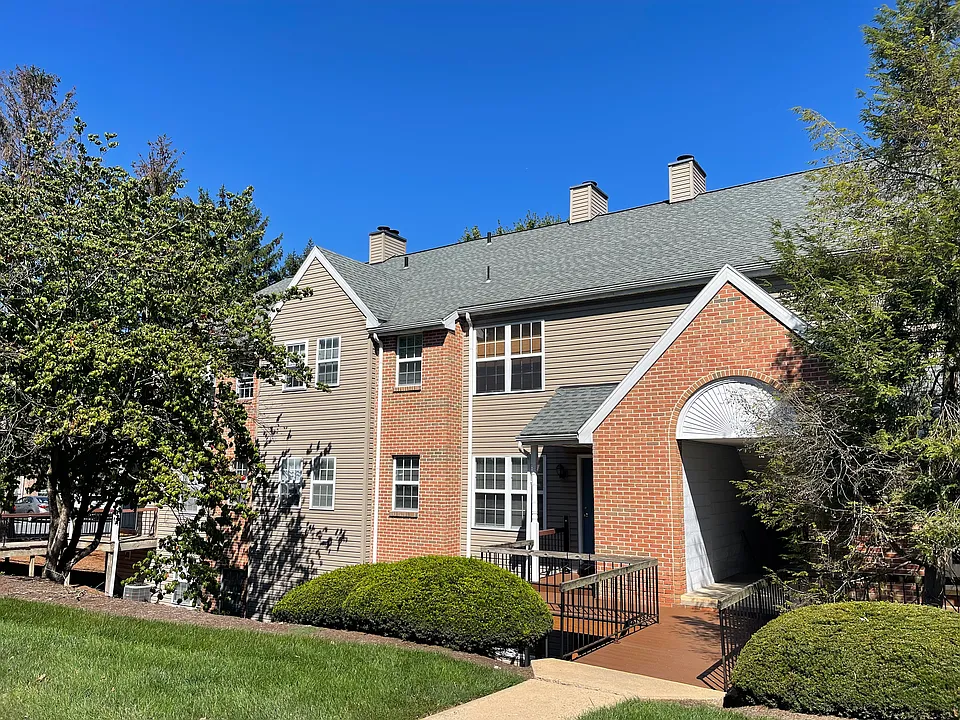 605 Christopher Dr