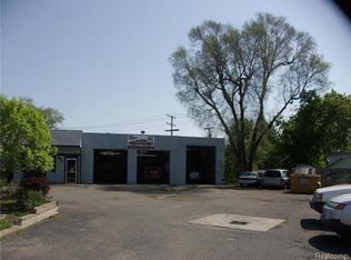 1076 Baldwin Ave, Pontiac, MI 48340