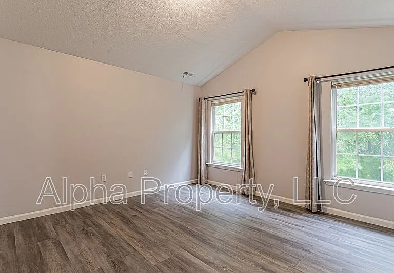 736 Bent Hollow Ct — Photo 18