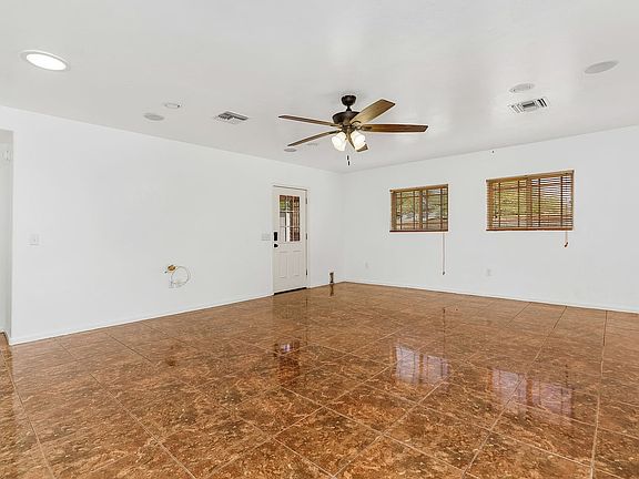 4th image of 5841 S Birchwood Dr