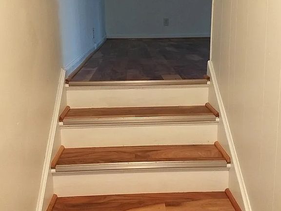 3rd image of 3408 Maplewood Ave