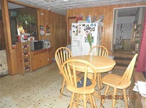4th image of 126 Bellevue St