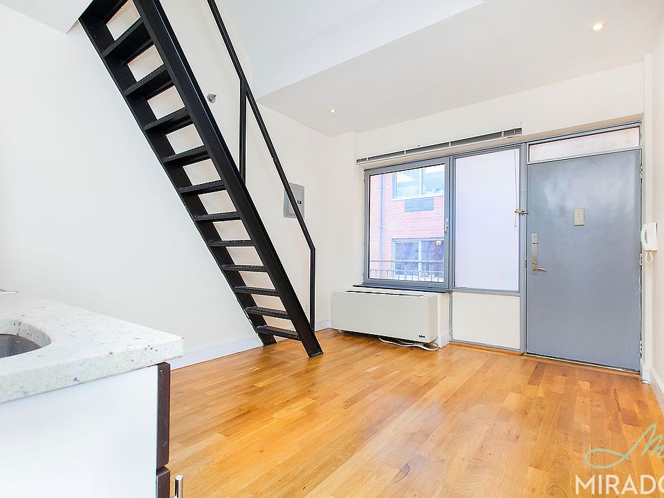2nd image of 636 E 11th St APT 1A