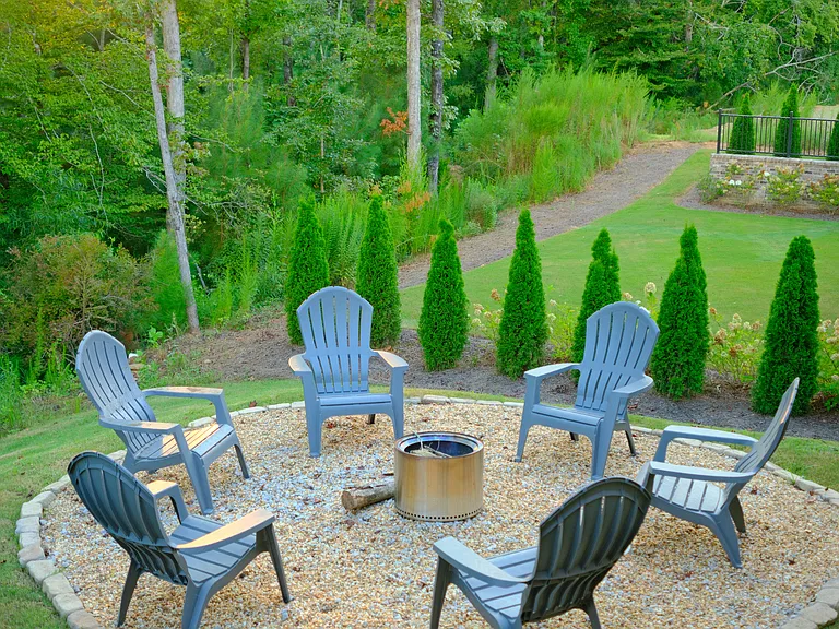 backyard/fire pit