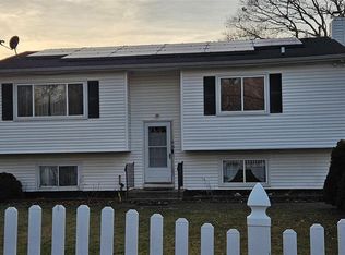 48 Carver Blvd, Bellport, NY 11713