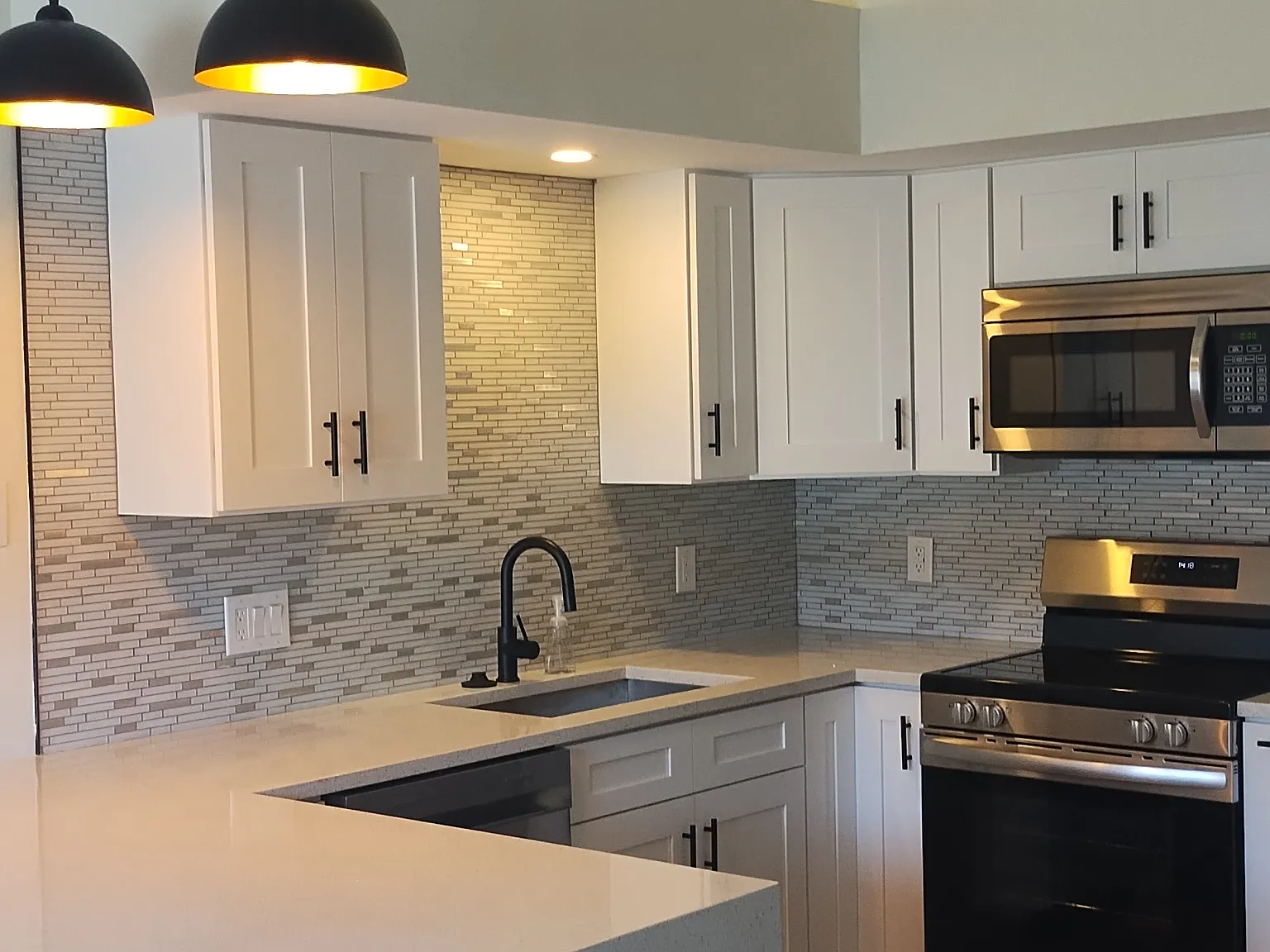 2294 Belgian Ln — Photo 3