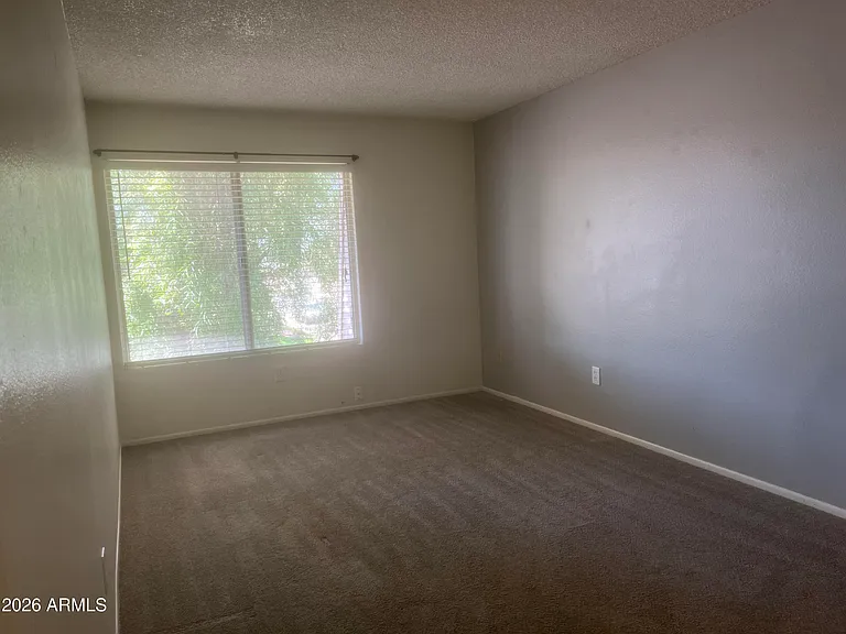 5902 W Townley Ave — Photo 19